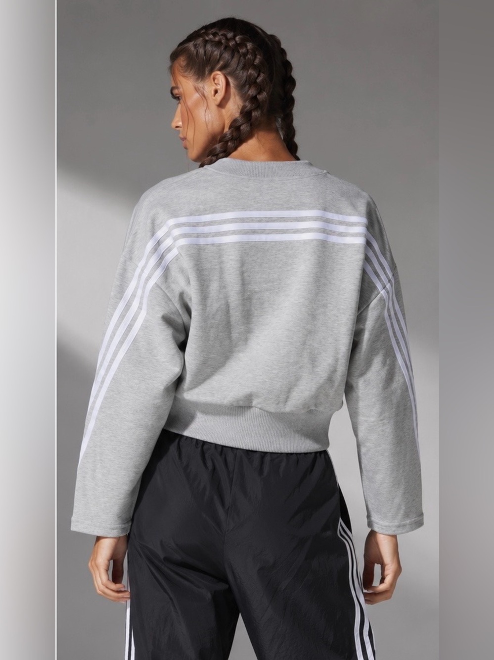 Adidas Future Icons 3-Stripes Cropped Sweatshirt Gray White Logo  L - Picture 2 of 10